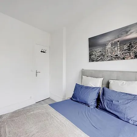 12 Aux Portes De Paris 公寓